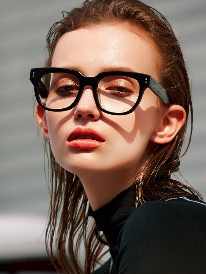 Square Glasses A3982