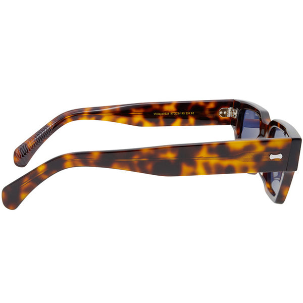 Cat-Eye Sunglasses GCS1103