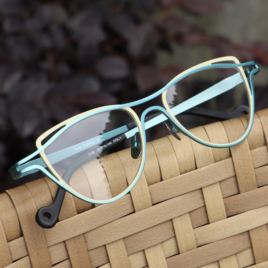 Cat-Eye Glasses A3859
