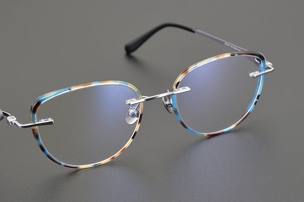 Cat-Eye Glasses TG1052