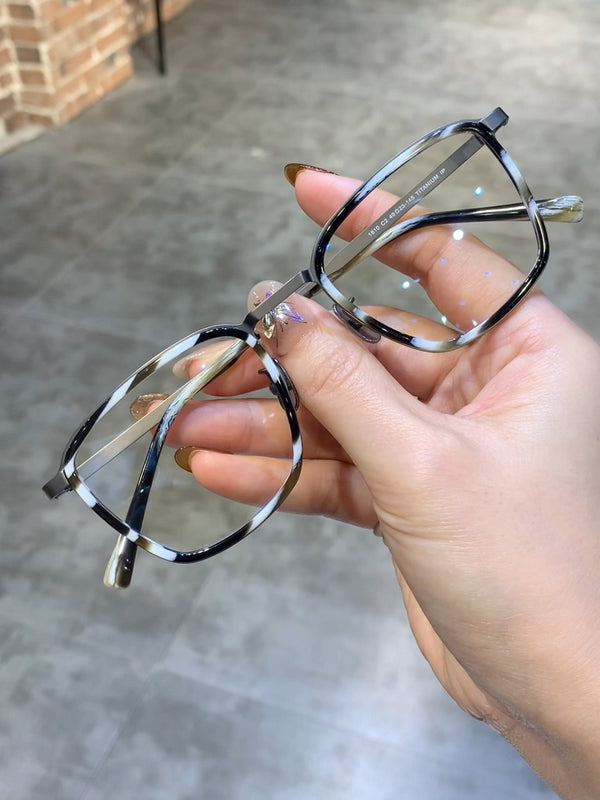 Square Glasses TG1181