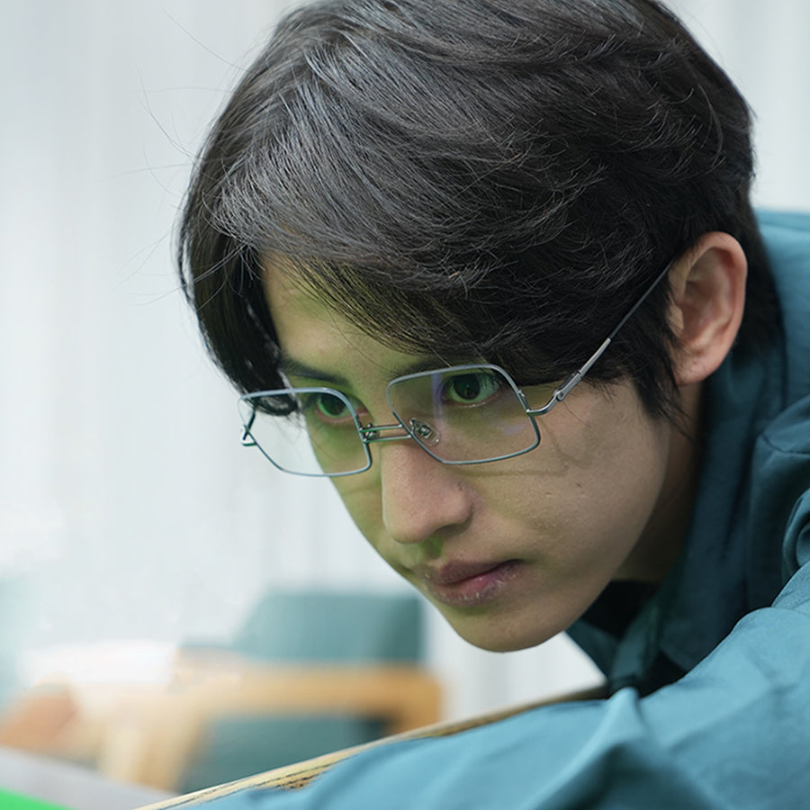 Square Billiards & Pool Glasses RV1052 – Reverse Half-Rim, Adjustable Tilt