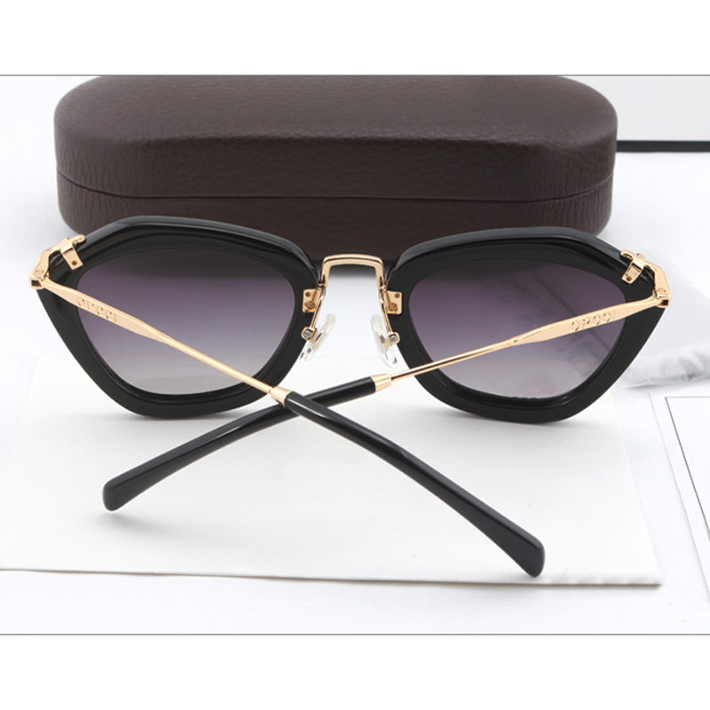 Cat-Eye Sunglasses S1057